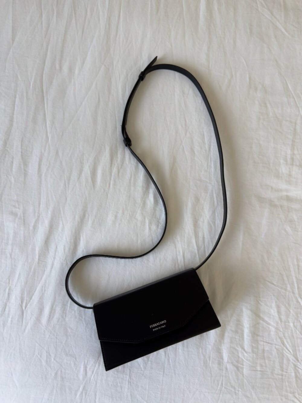 Ferragamo Black Leather Bag with Removable Shoulder Strap - Picture 2 of 14